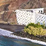 Pambnb - Modern Beachfront Hideaway