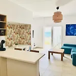 Appartamento Pambnb - Modern Beachfront Hideaway *