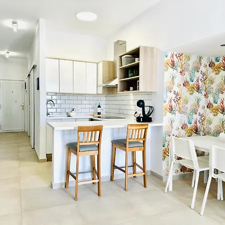 Lägenhet Pambnb - Modern Beachfront Hideaway