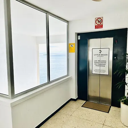 Lägenhet Pambnb - Modern Beachfront Hideaway *