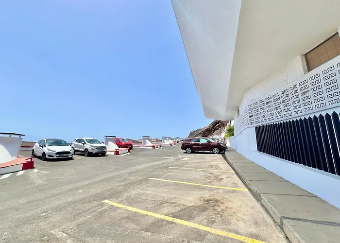 Pambnb - Modern Beachfront Hideaway Διαμέρισμα *