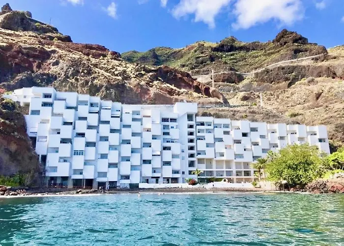 Pambnb - Modern Beachfront Hideaway Διαμέρισμα