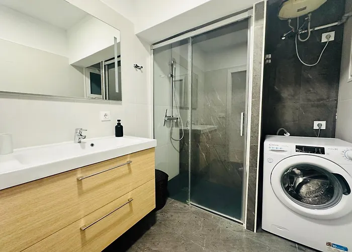 Apartamento Pambnb - Modern Beachfront Hideaway