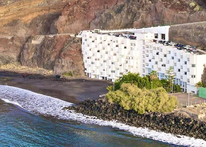 Pambnb - Modern Beachfront Hideaway